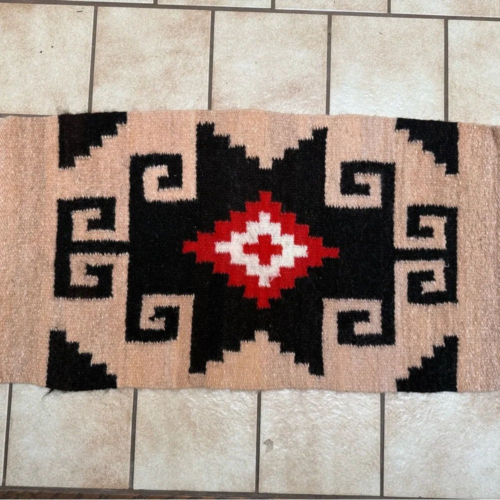 Vintage Wool Rug - roughly 1.5’ x 2.5’